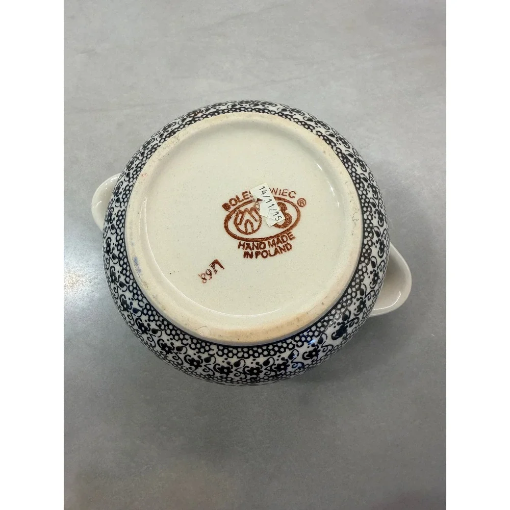 Authentic Polish Pottery Boleslawiec Covered Soup Tureen Baker Black Lace Vines